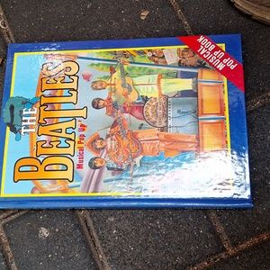 1985 "The Beatles" Musical pop up